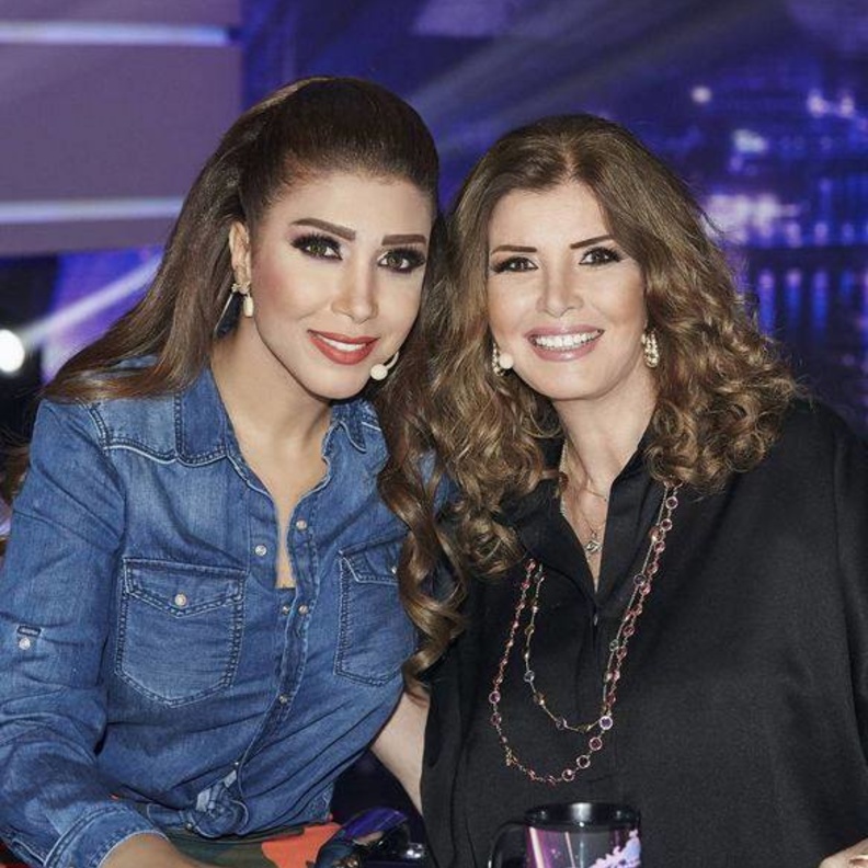 ميرفت أمين مع مقدمة البرنامج أروي