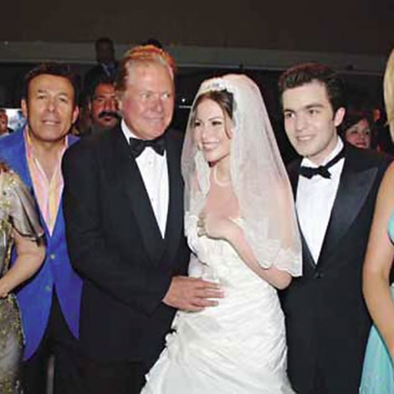 زفاف منة حسين فهمي الاول