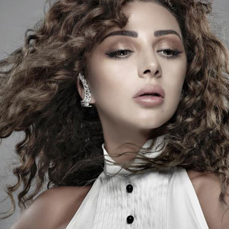 ميريام فارس بغاية السعادة قبل غروب الشمس