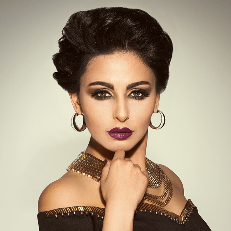 ميس حمدان تحتفل بعيد ميلادها