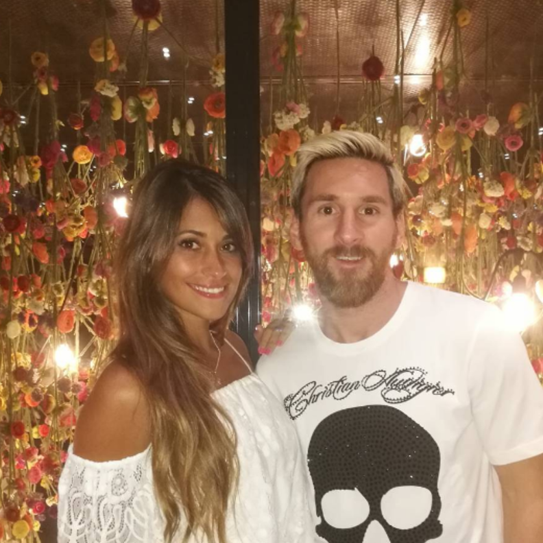 ميسى بصحبة أنطونيلا صديقته