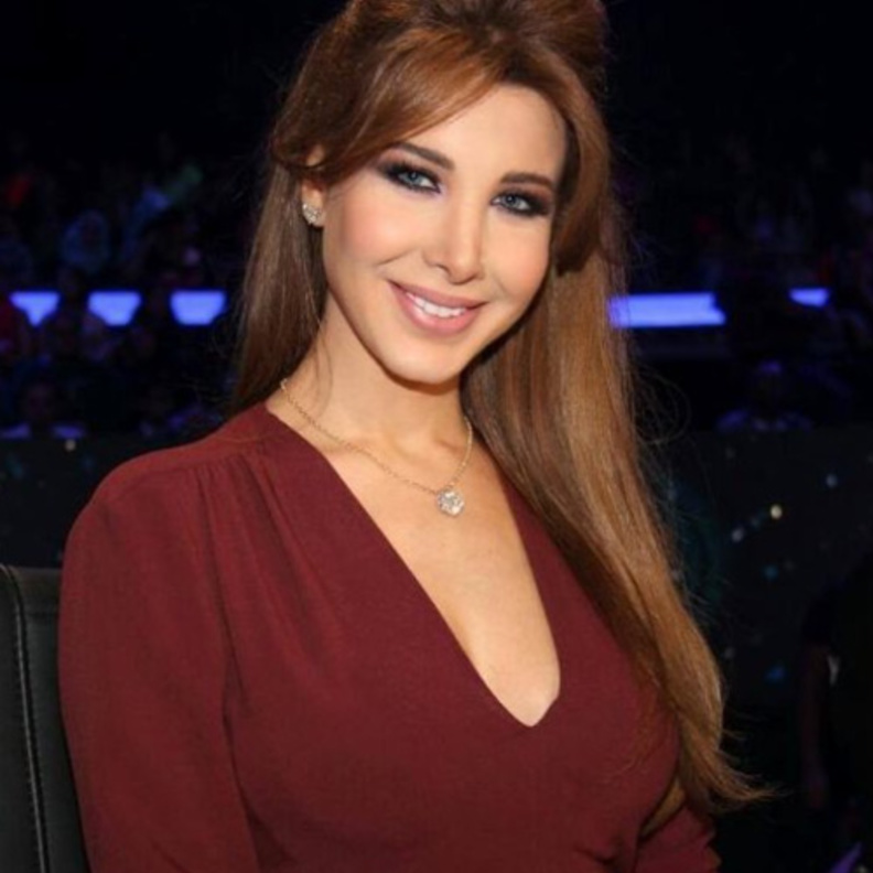 نانسي عجرم بأفرول Stella McCartney 