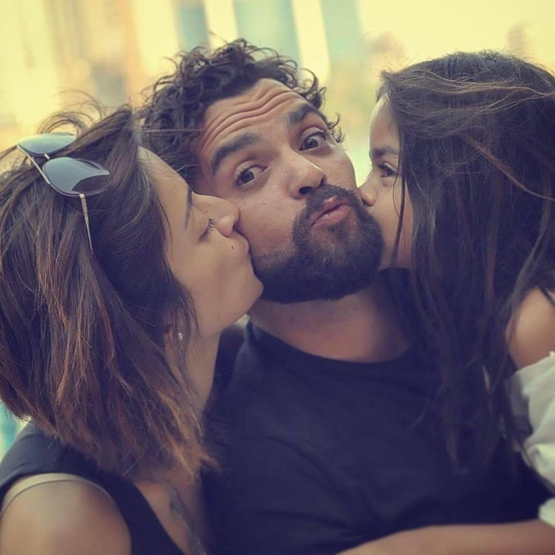 أسرة ابنة نجلاء فتحي