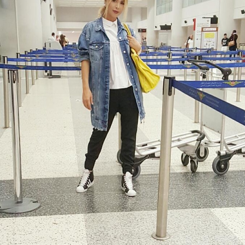 نوال الزغبي باسلوب رياضي وتصاميم عصرية