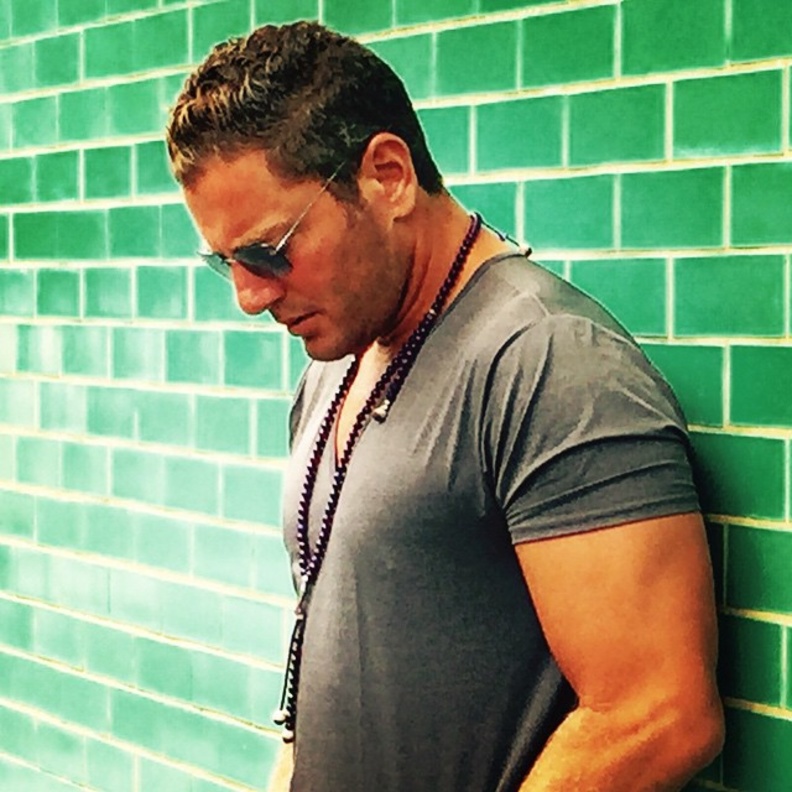 تامر هجرس في ازمة