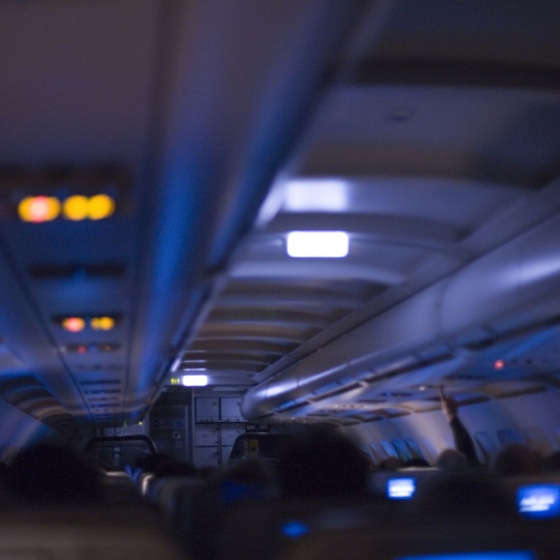 هدف تخفيف الإضاءة هو التكيف مع الظلام