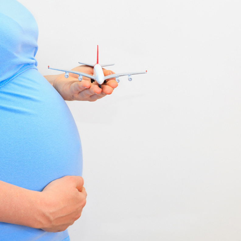 هل السفر يؤثر على الحامل