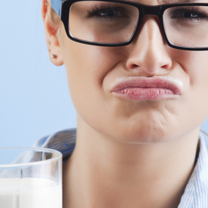 هناك بدائل تحميك من حساسية الحليب 