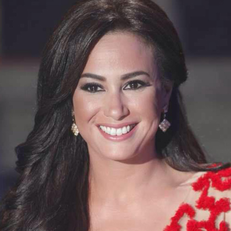 هند صبري أم يهودية تتبرع للاجئي سوريا