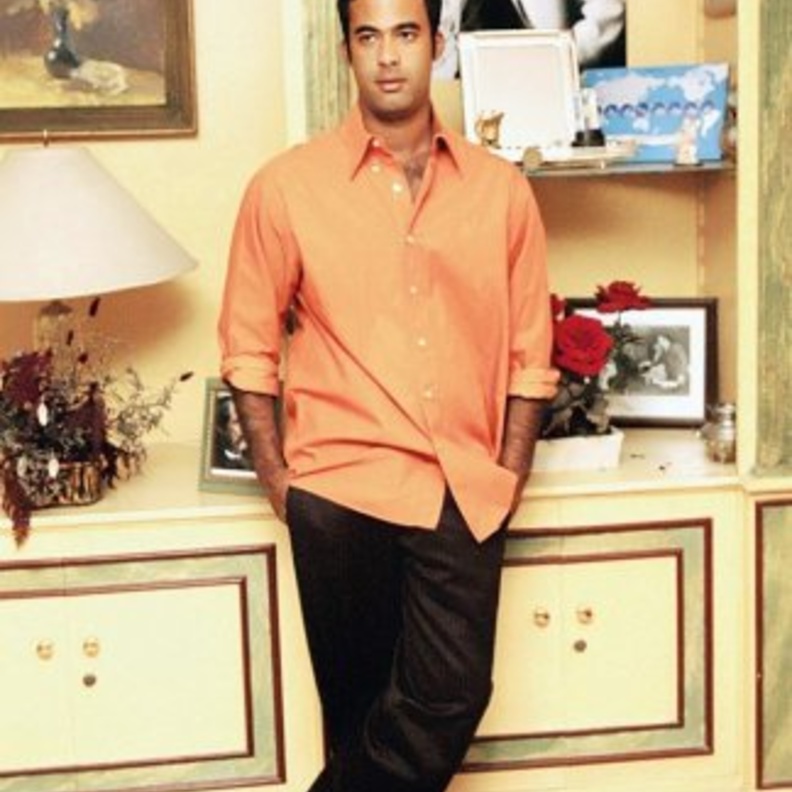 هيثم احمد زكي يفتقد والده