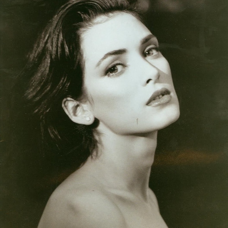 وينونا هي احدث المشاهير الذين قاموا بالدفاع عن جوني ديب