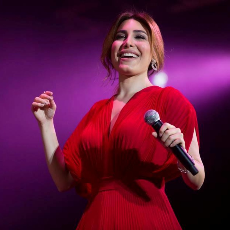 اصدقاء يارا فاجئوها في عيد ميلادها