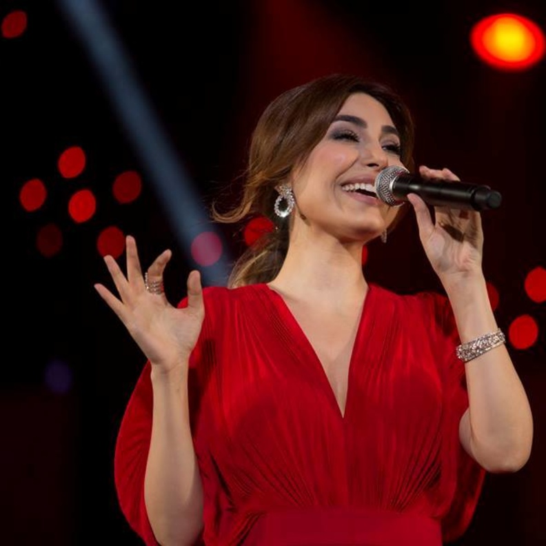 الفنانة يارا