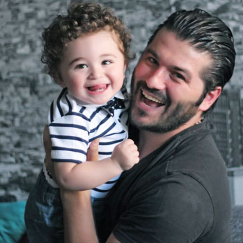 يزن السيد وابنه يعرب