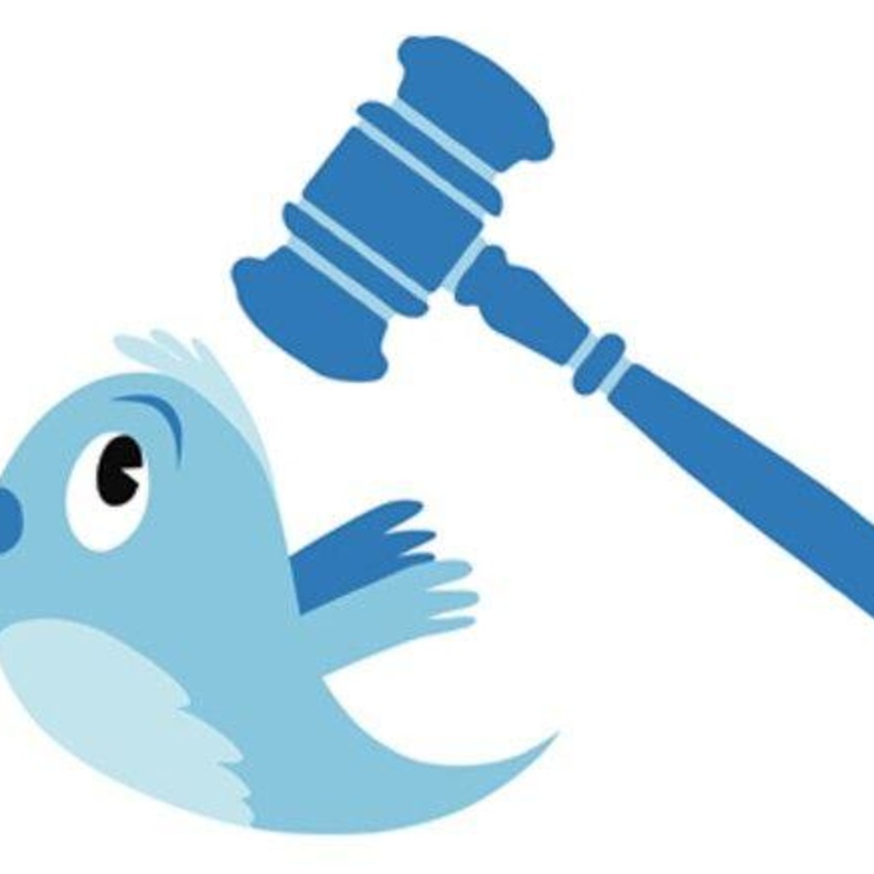 شرط غريب تشترطه المغردات السعوديات على متابعيهن