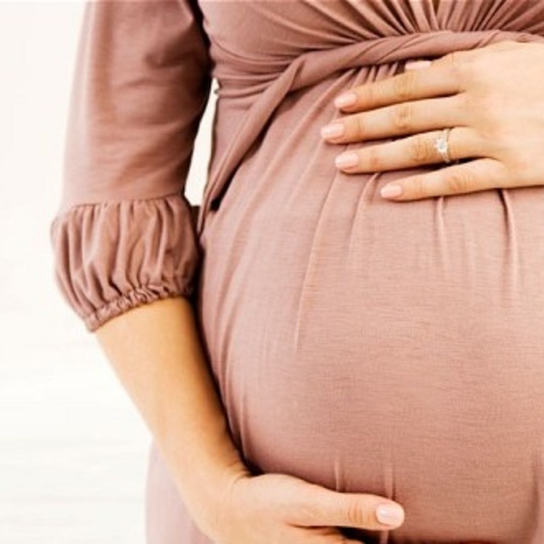 "الغذاء والدواء" حذرت الحوامل من دواء لعلاج حب الشباب