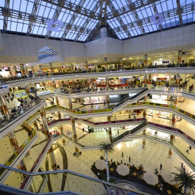 أحد المولات التجارية بالعاصمة السعودية الرياض