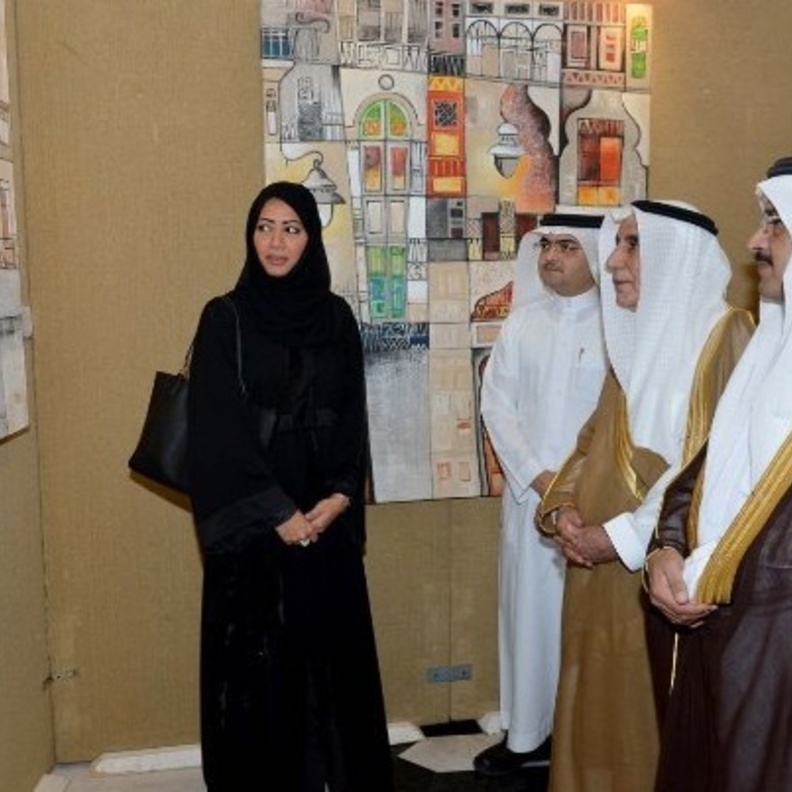 الفنانات ينافسن الفنانين في معرض الفن التشكيلي السعودي