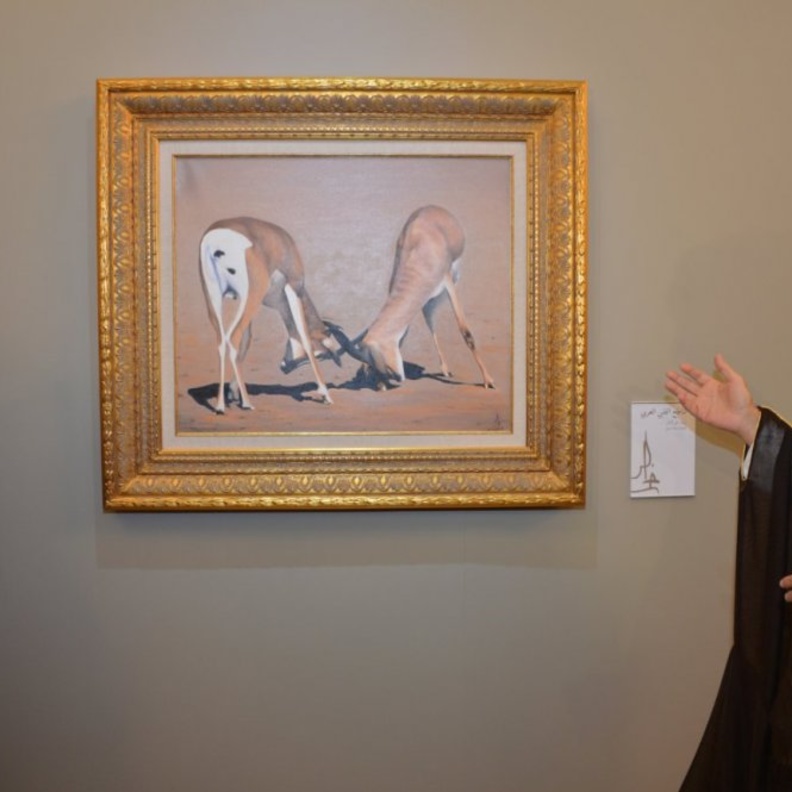 صاحب السمو الملكي الأمير خالد الفيصل بن عبدالعزيز يتجول في المعرض