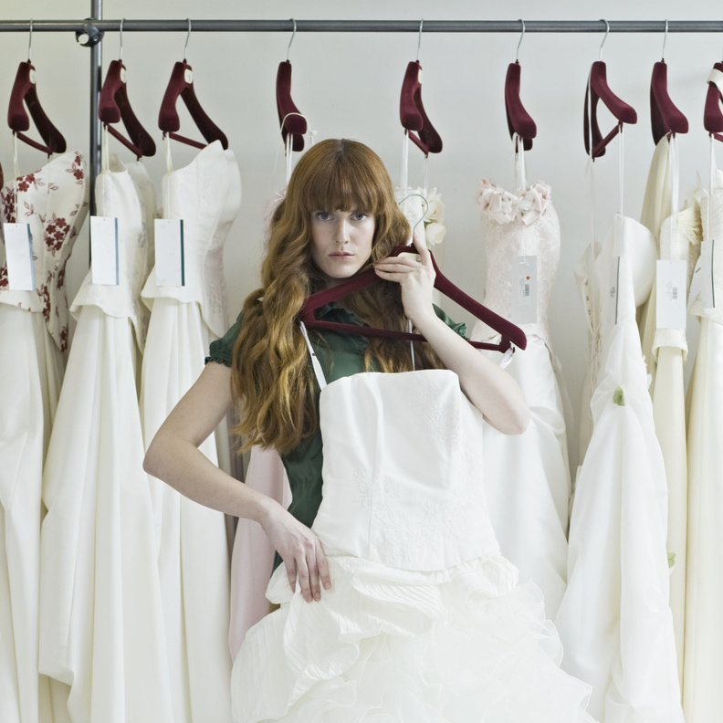  لا تشتري فستان بقياس اصغر