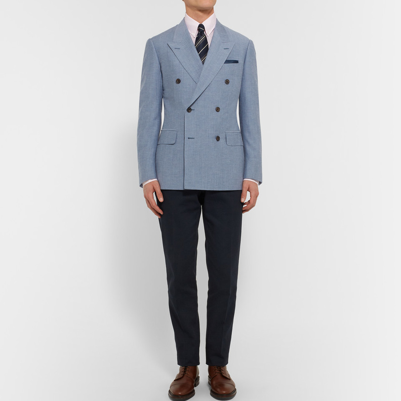 لوك انيق مع ربطة العنق والبليزر الازرق