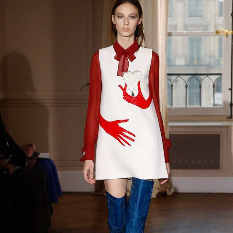 مجموعة الألبسة الراقية من شياباريلي لربيع 2017