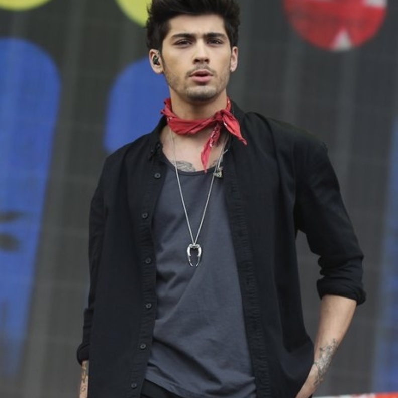 زين مالك Zayn Malik مع صديقته جيجي حديد Gigi Hadid بلوك كاجوال