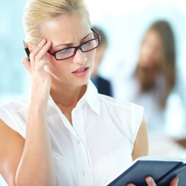 ظهور مشاكل مبكره في النظر ينذر بالاصابه بالزهايمر المبكر