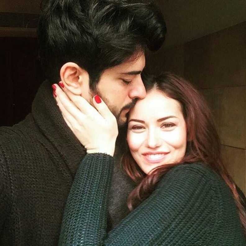 بوراق أوزجفيت وفهرية إفجان