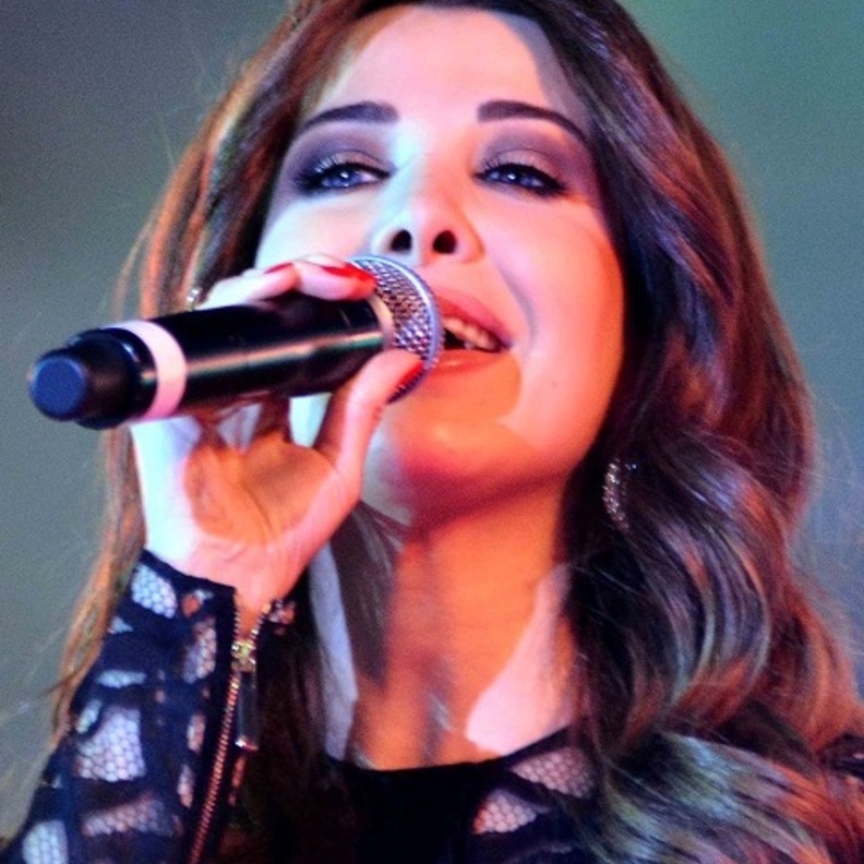 نانسي عجرم متألقة في حفل القاهرة