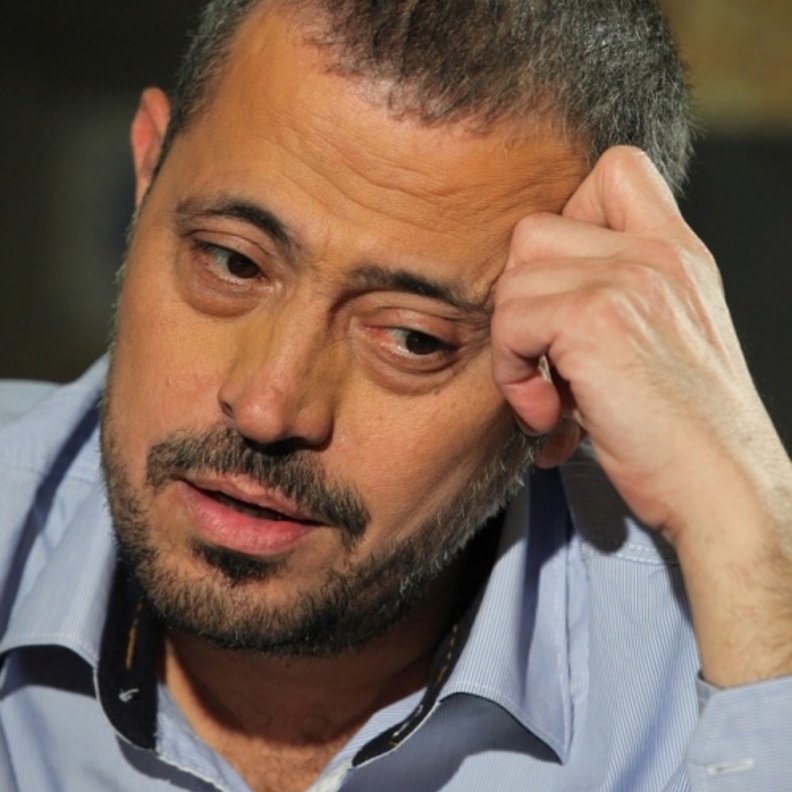 الفنان اللبناني يفج صباح اليوم بوفاة والده