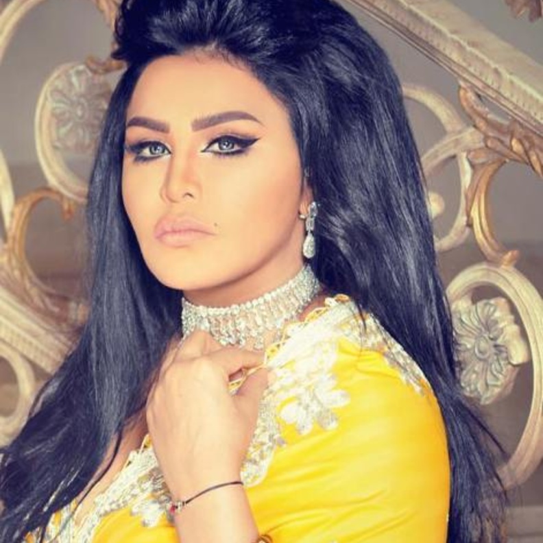 احلام مهووسة بالكنتاكي