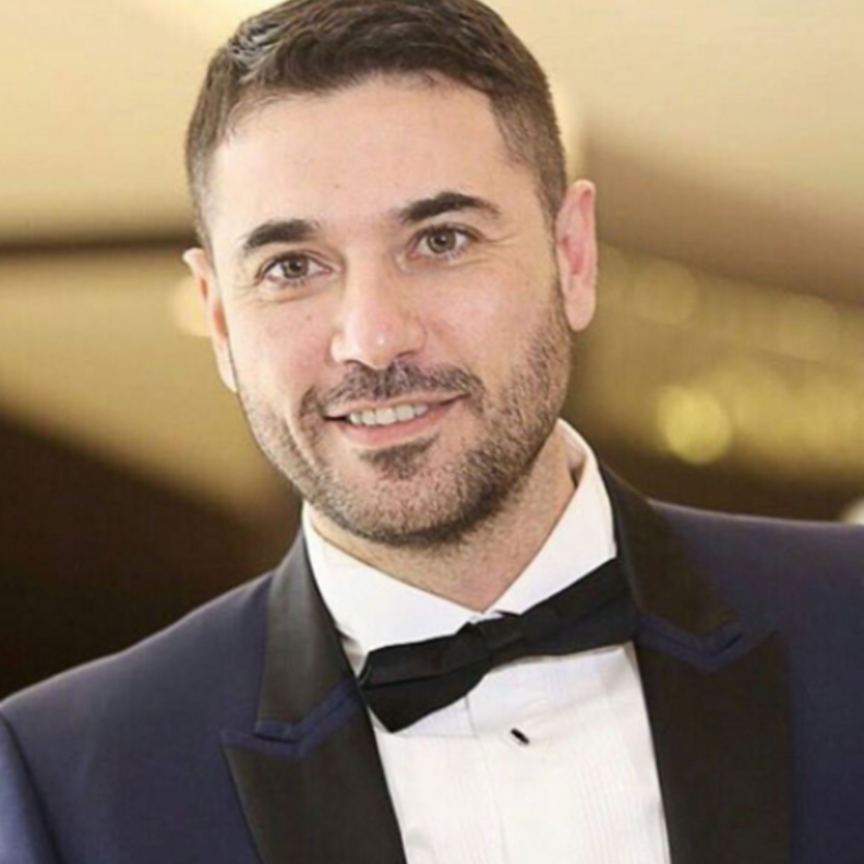 احمد عز بدأ مشواره في عروض الازياء