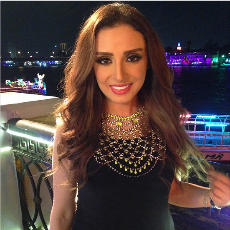 آخر التغريدات: أنغام تنشط السياحة بـ"أوبريت مصر" وريا تكشف عن سر!