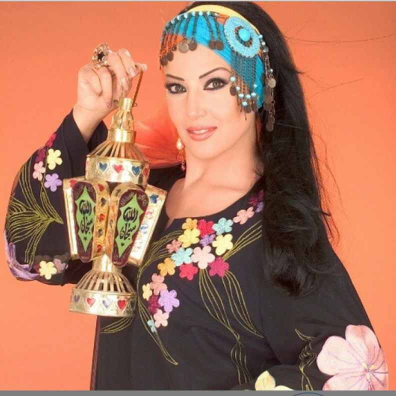 سمية الخشاب