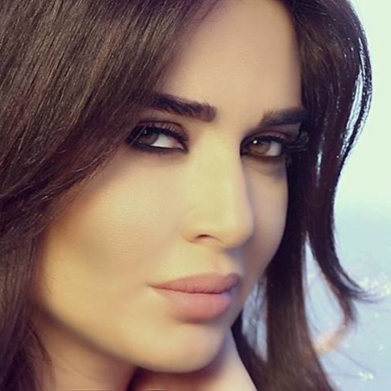 سيرين بإطلالة حديثة لها 2016