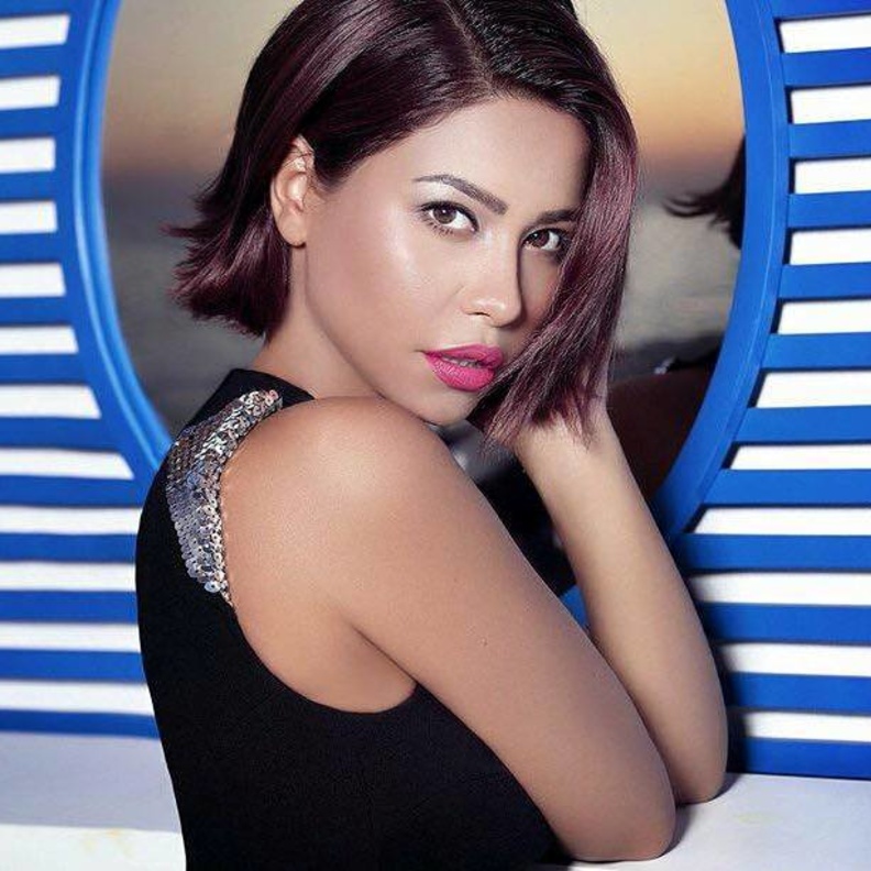 شيرين عبد الوهاب تتسلم جائزة في الموريكس دور