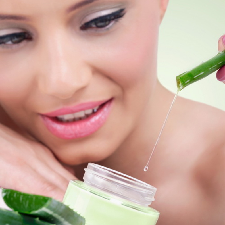 هلام الصبار يعالج مشاكل بشرتك