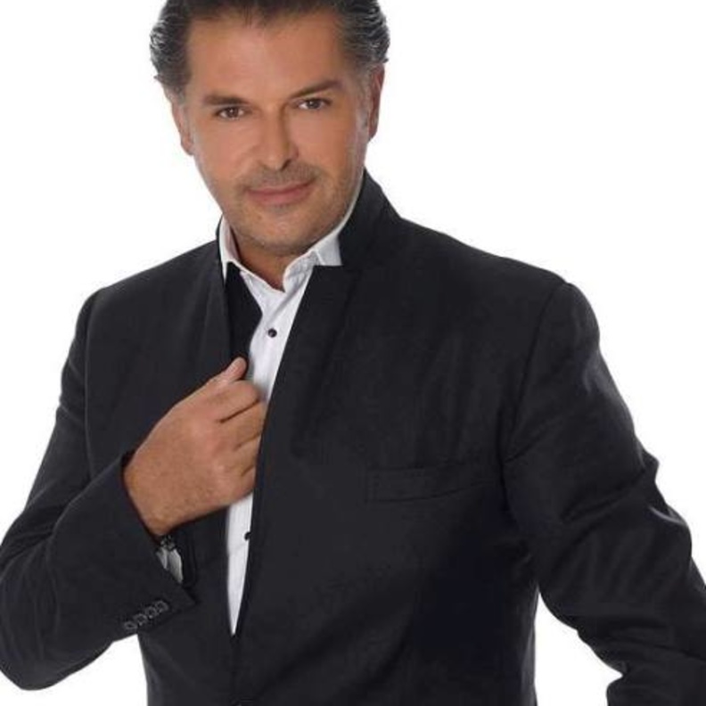 راغب علامة بصورة مع والده