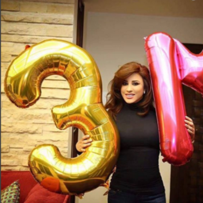 نجوى كرم تحتفل بـ3 مليون معجب