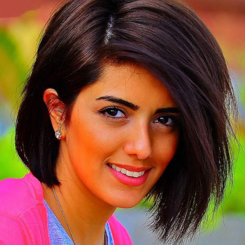  رولا سعد ترتشف قهوتها الصباحية