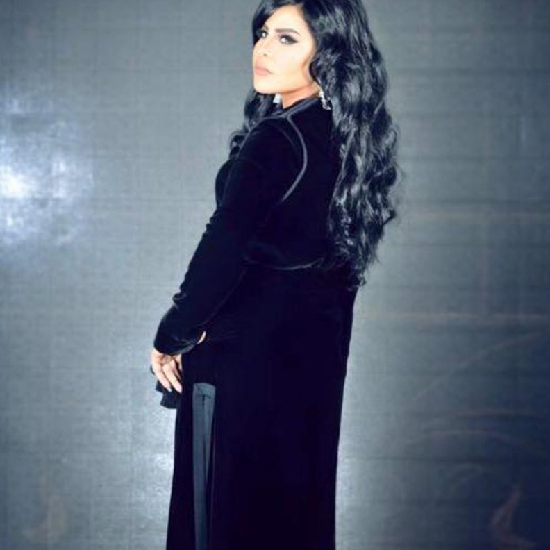 تغريدة احلام التي وجهتها الى وفاء الكيلاني