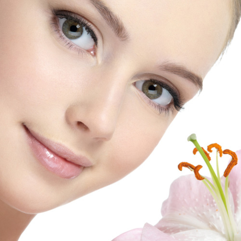 العناية بالبشرة باستمرار يحافظ على جمالها