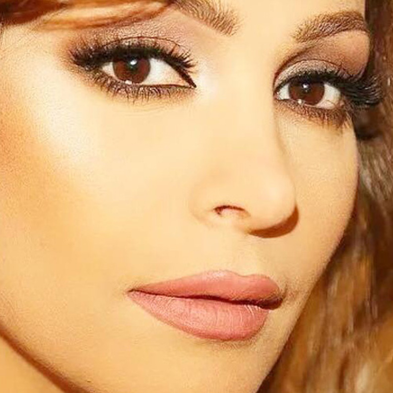 مشهد من كليب امل حجازي الجديد