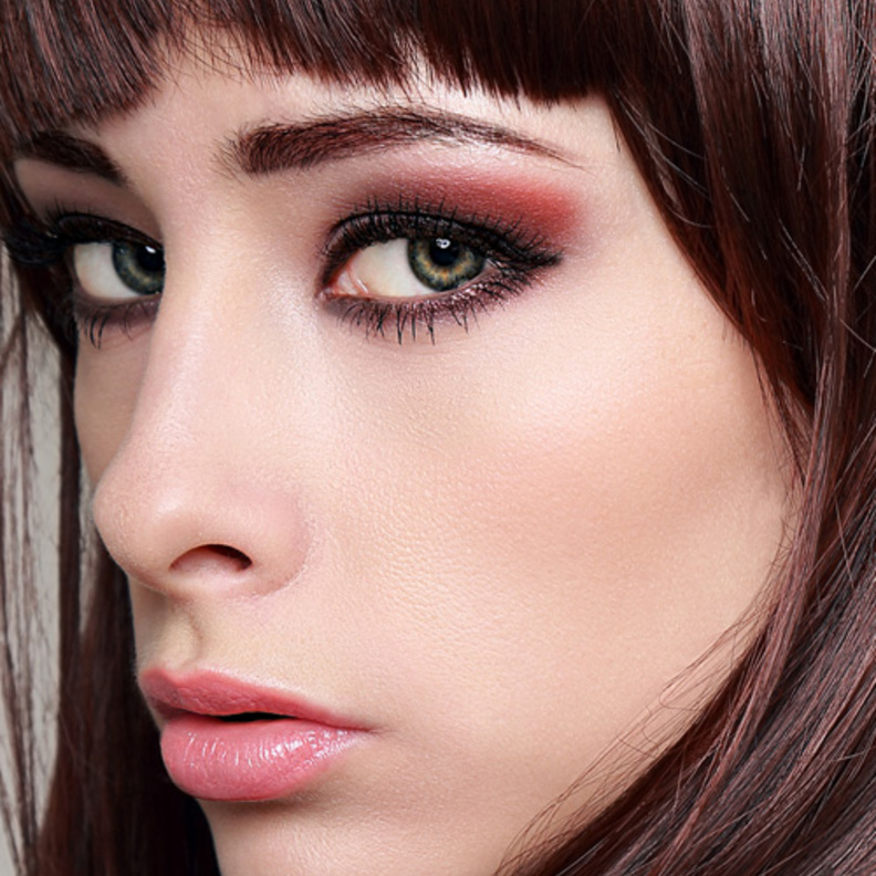 بعض لمسات المكياج تزيد من جمال عينيك