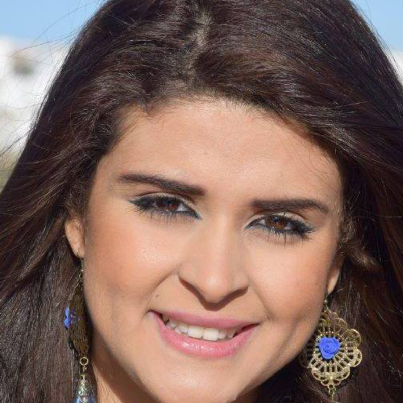 سلمى رشيد...وعامل محطة البنزين