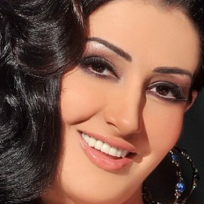 غادة عبدالرازق وسلفي على البحر