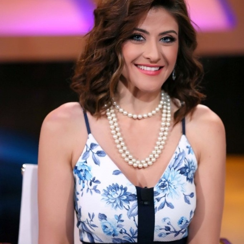 صورة| نجل ممثلة مصرية يخطف الانظار منها.. ظهر في نفس عمرها!