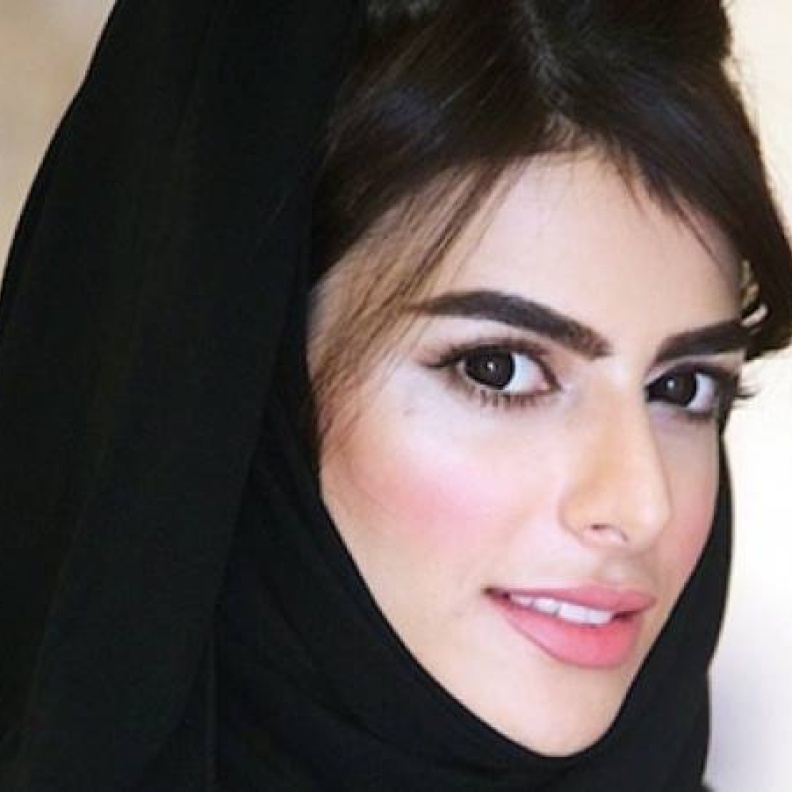 منى بن كلي مديرة المكتب الثقافي للشيخة منال بنت محمد بن راشد آل مكتوم