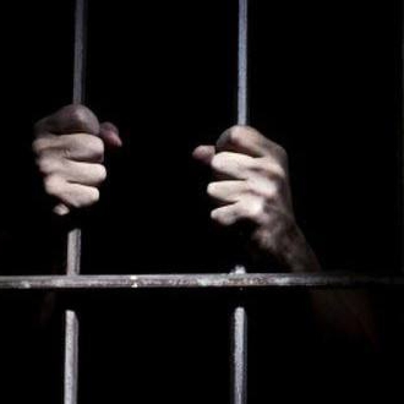 خليجي يذبح زوجته وهي نائمة 